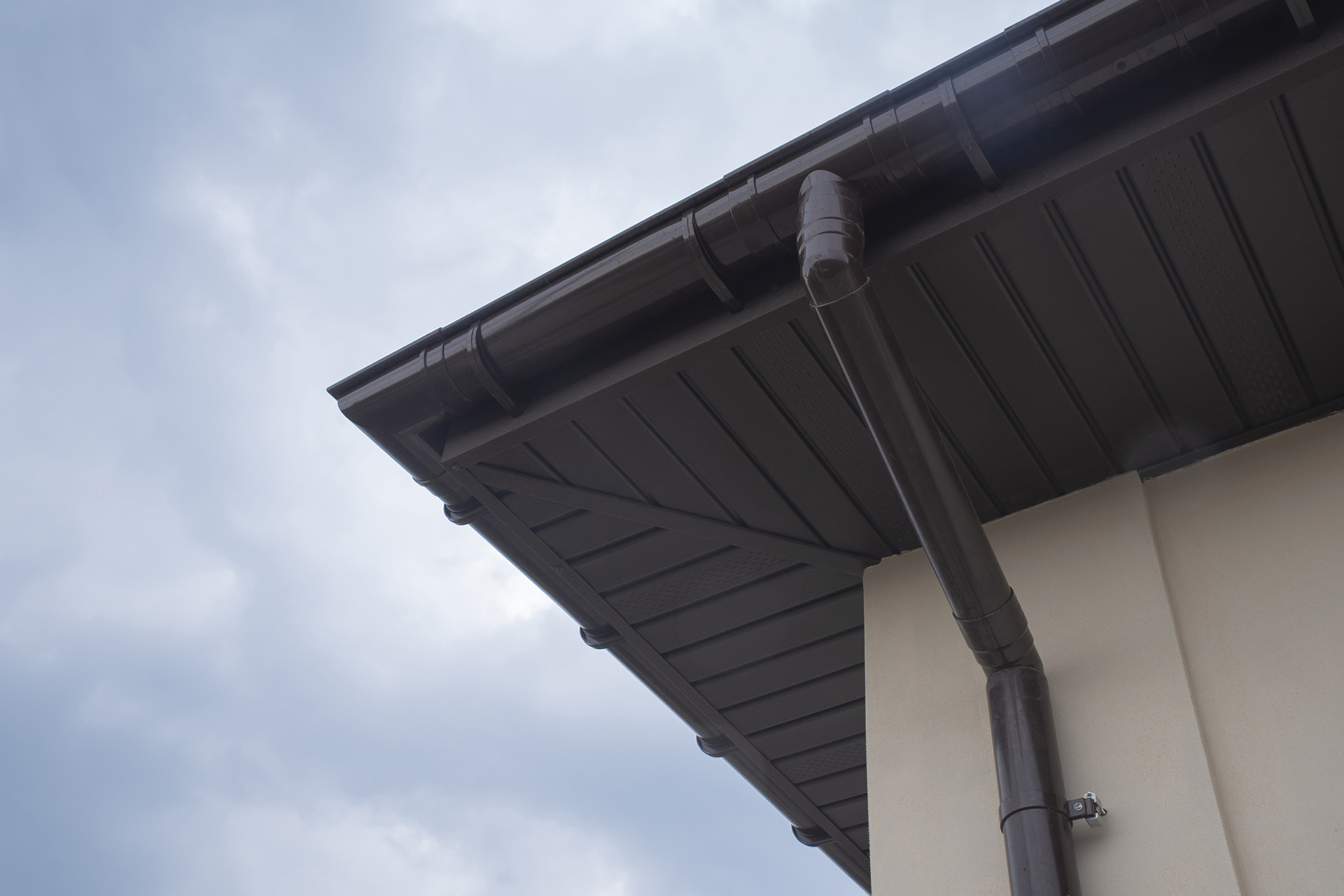 5-fascias-soffits-installers-west-midlands